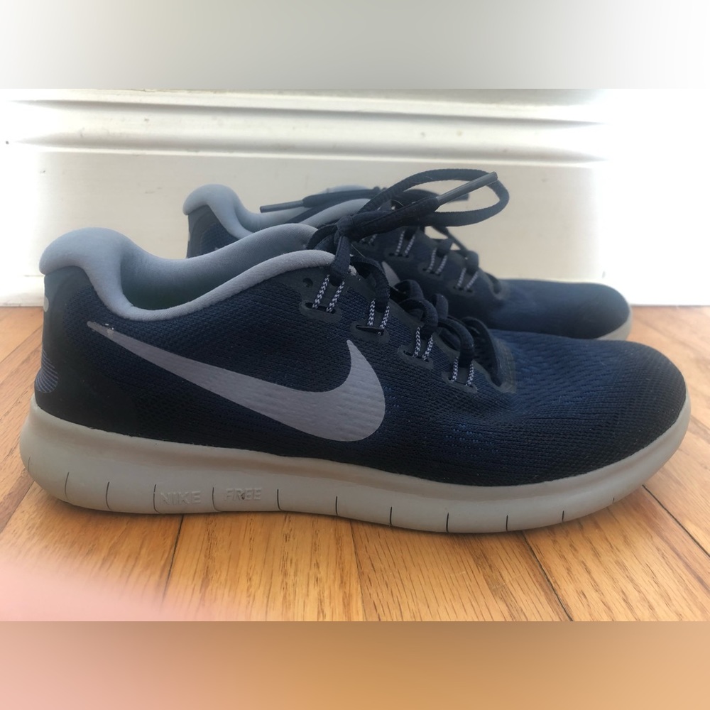 Nike free runs